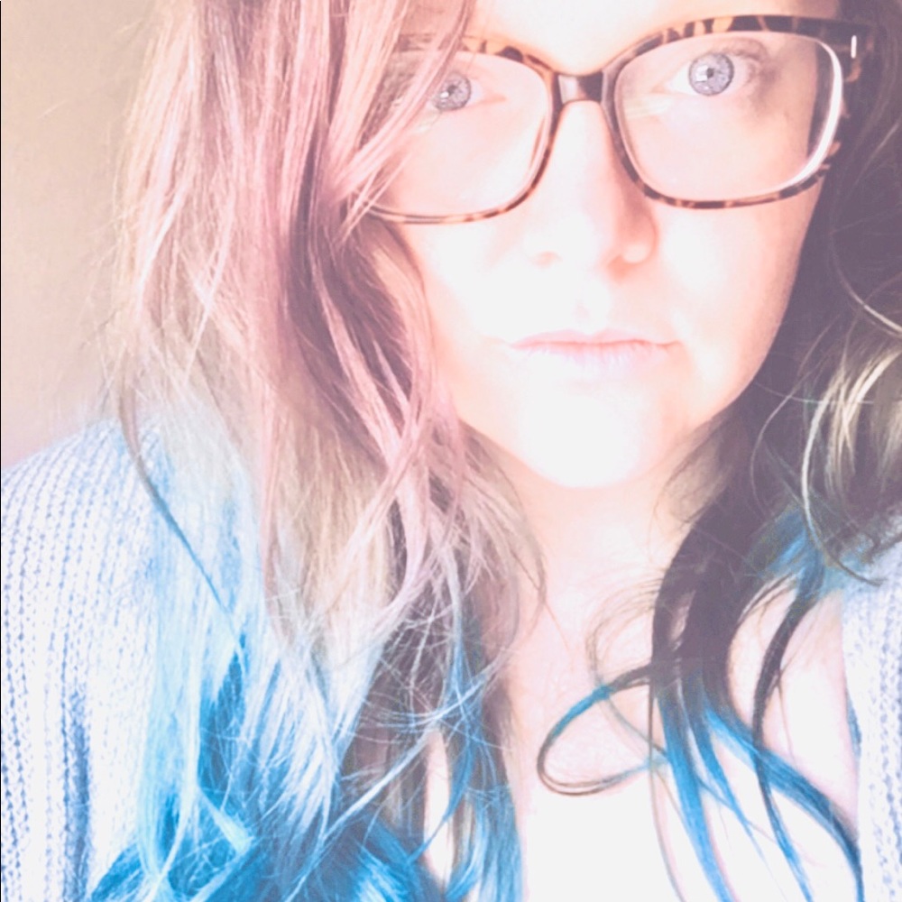 Meet your Posher, Andrea